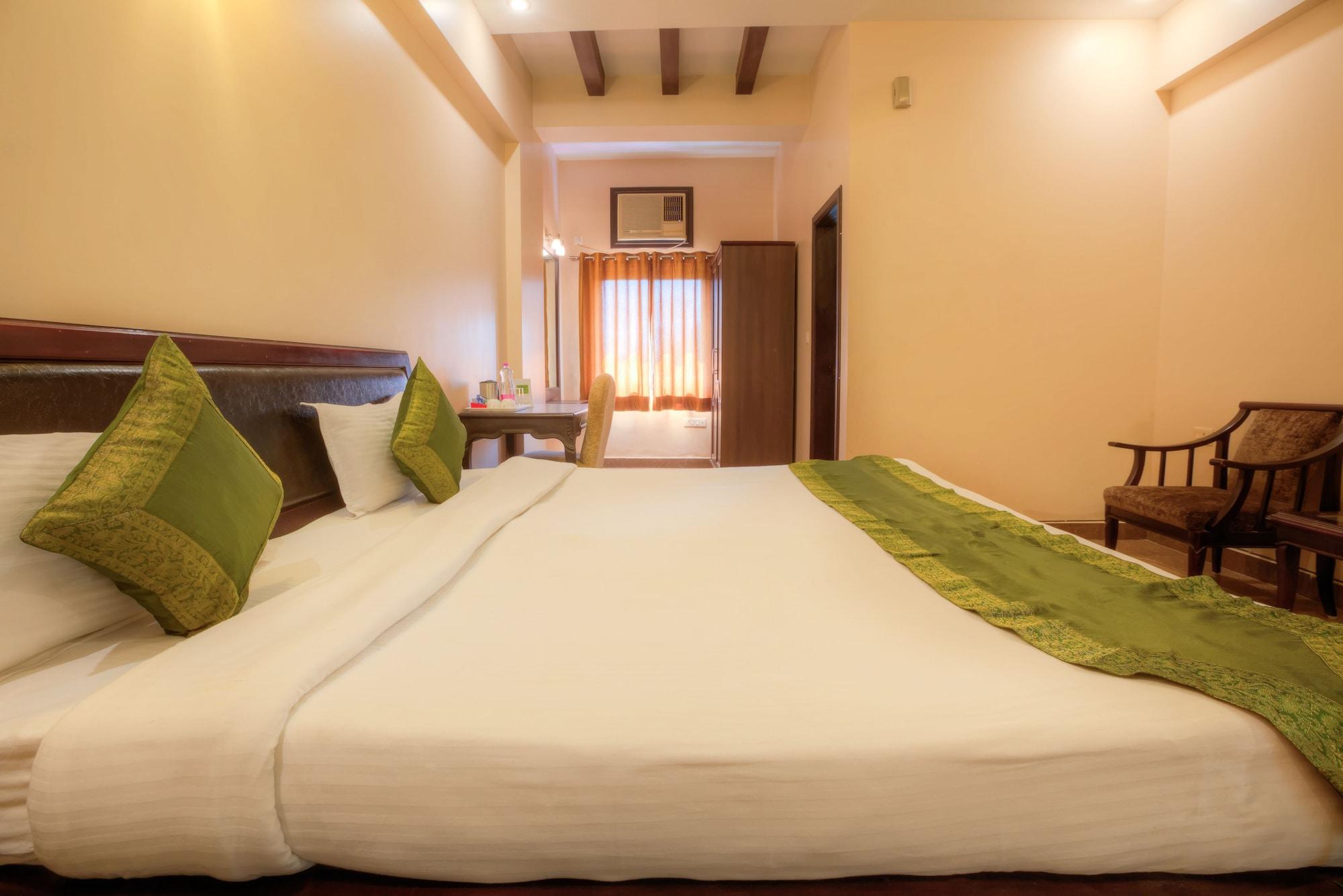 Treebo Shivam Inn Near Singapore Mall Λάκναου Εξωτερικό φωτογραφία
