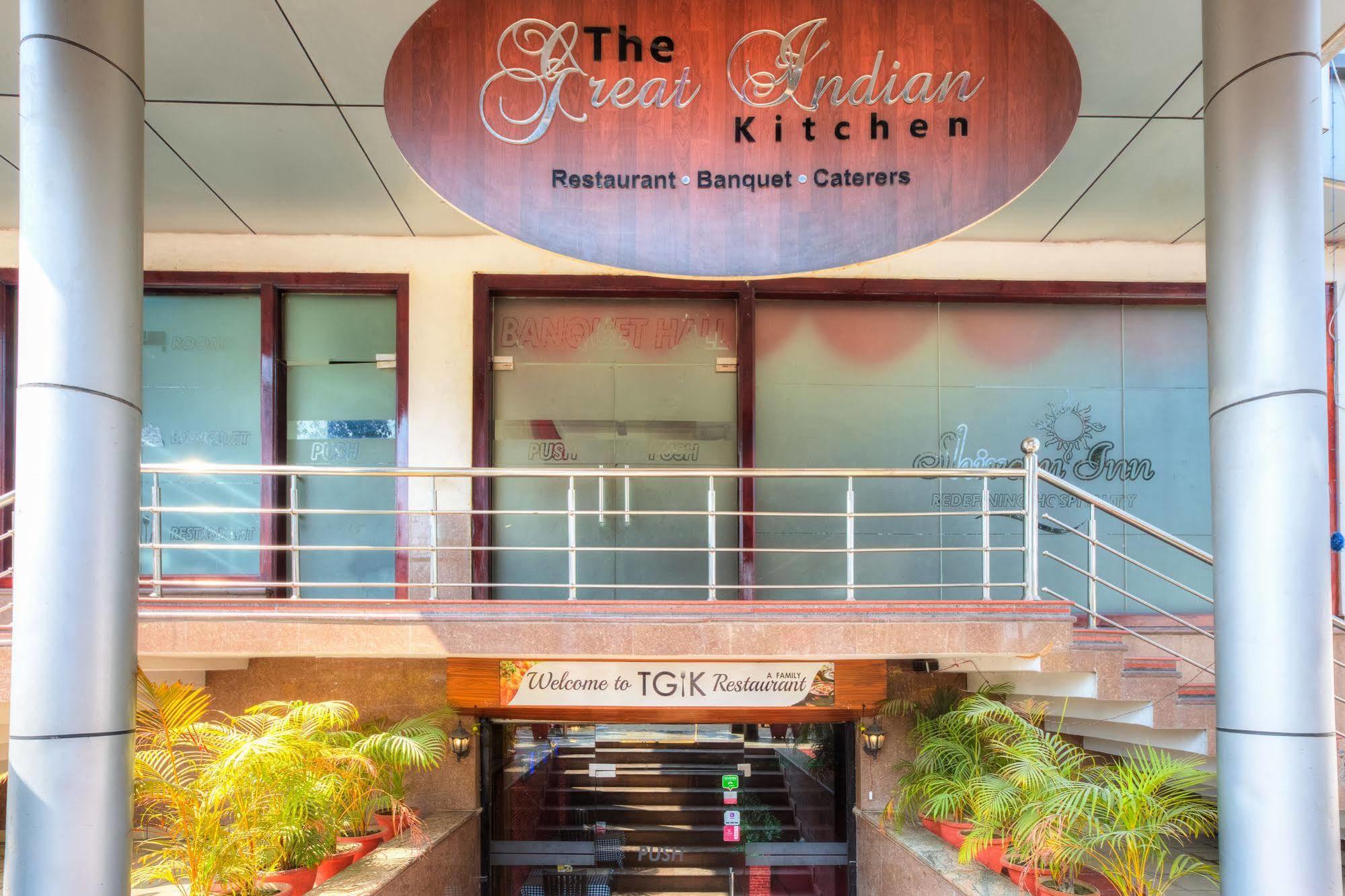 Treebo Shivam Inn Near Singapore Mall Λάκναου Εξωτερικό φωτογραφία